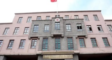 MSB, 'TSK Barış Pınarı Bölgesinden Çekildi' İddialarına Son Noktayı Koydu