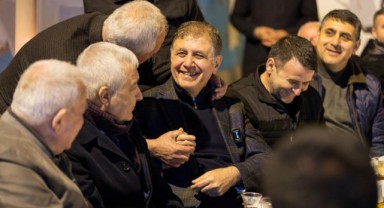 Başkan Tugay Kemalpaşalılarla sahur sofrasında buluştu 