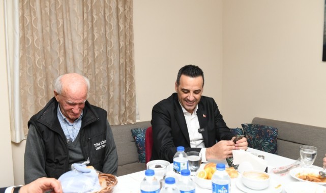 Başkan Yıldız'dan Vefa Sofrası: Sabri Amca İlk İftarda Yalnız Değildi