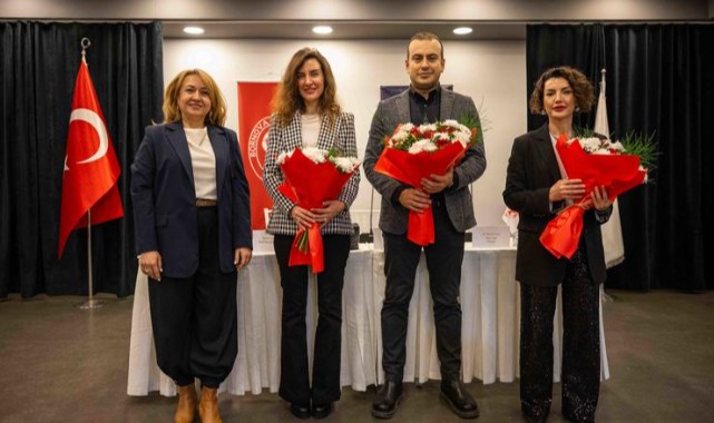 Bornova'da rahim ağzı kanserine karşı farkındalık etkinliği