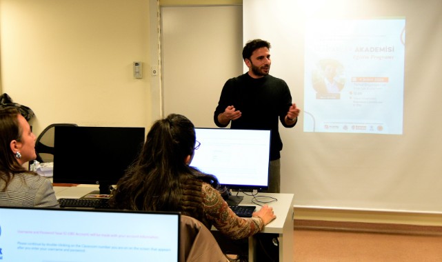 Bornova Muhtarlar Akademisi örnek oluyor