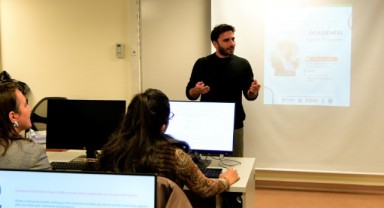 Bornova Muhtarlar Akademisi örnek oluyor