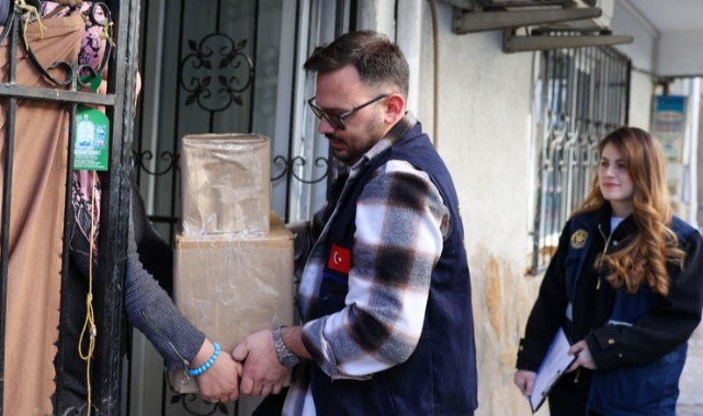 Buca’da minik yüreklerden büyük dayanışma