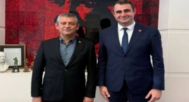 Çağatay Güç'ten CHP lideri Özel'e destek; Ne baskı durdurur ne iftira sarsar