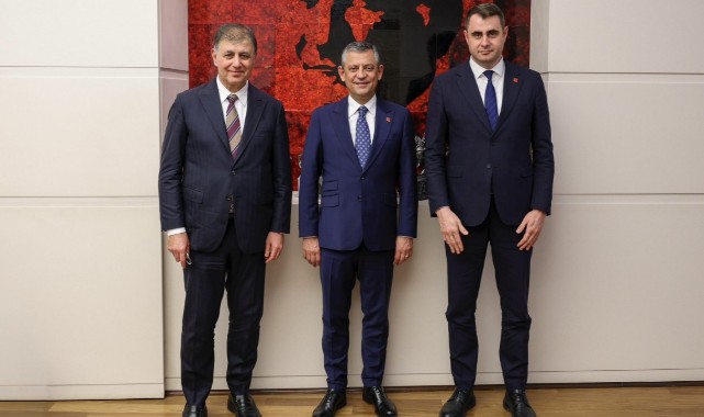 Cemi Tugay ve Çağatay Güç’ten Özgür Özel'e ziyaret