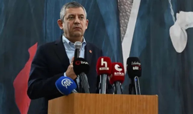 CHP, Deprem Bölgesinde: Özgür Özel'den Kritik Mesajlar