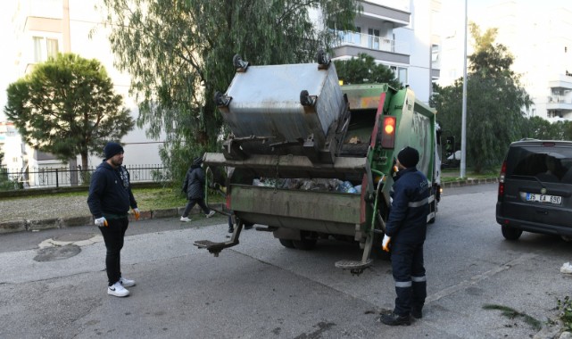 Çiğli’de Temizlik Seferberliği Aralıksız Sürüyor