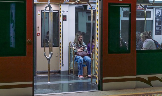 Fahrettin Altay ve Narlıdere arasında metro seferleri yeniden başladı