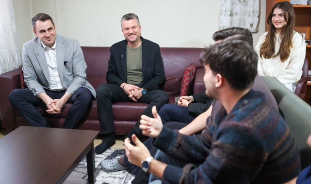 İl Başkanı Güç ve Başkan Duman, iftar sofrasında gençlerin derdini dinledi