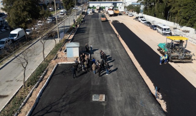 İzmir’in yollarında tam gaz asfalt seferberliği