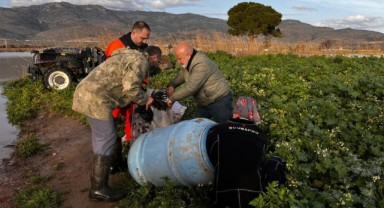 İzmir İtfaiyesi sessiz canlar için zamanla yarıştı
