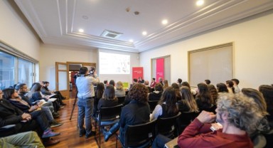 Kent konuşuyor, İzmir dinliyor