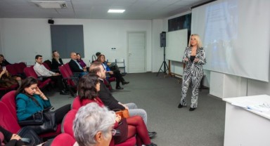 Türk Medeni Kanunu'nun toplumsal etkileri Karşıyaka'da konuşuldu