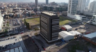 Türkiye'nin en büyüğü olarak hizmete girmişti... Smyrna otoparkı kapatıldı!