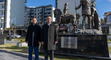 Ali Mahir Başarır Bornova'dan mesaj verdi: