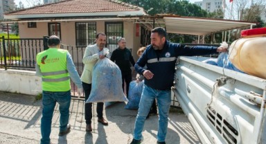 Aliağa’dan Karşıyaka’ya iyilik köprüsü: “Mavi Kapak” kampanyasına 200 kilogramlık destek