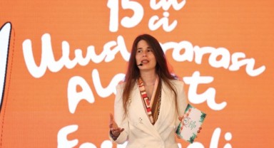 Başkan Denizli, 15. Uluslararası Alaçatı Ot Festivali’ni İstanbul lansmanında tanıttı