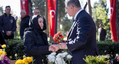 Başkan Tugay’dan 18 Mart mesajı: “Tarihe sığmayan bir direnişin zaferi”