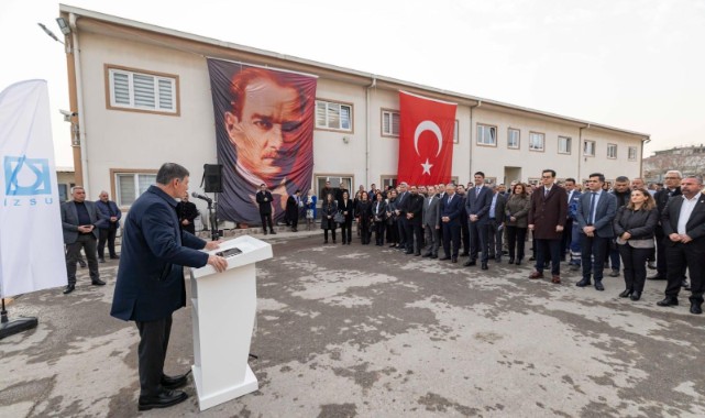 Başkan Tugay, İZSU personeli ile bayramlaştı