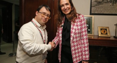 Başkan Ünsal personeliyle bayramlaştı