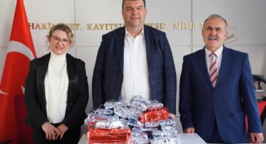 Başkan Yetişkin: Oyuncakları çocuklara kendi ellerimle dağıtacağım”