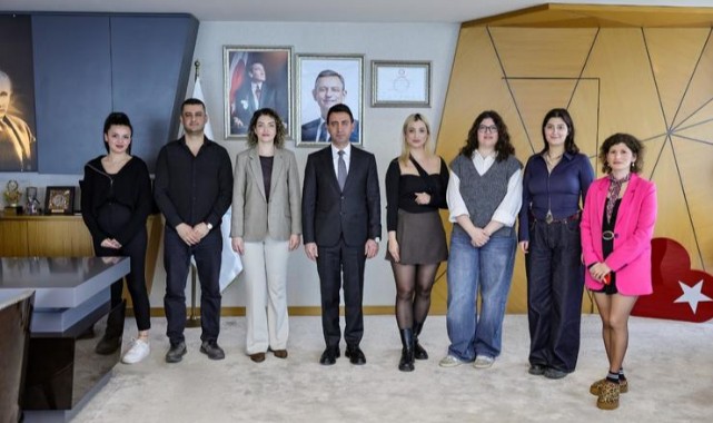 Bayraklı Belediyesi ve Pi Gençlik Derneği'nden Stratejik İş Birliği Protokolü