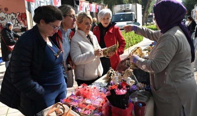 Bornova’da 8 Mart’a güçlü mesaj