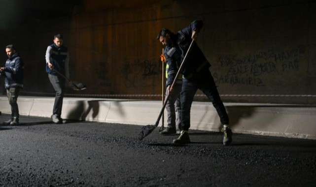 Bornova’da yağmur bitti, asfalt serimi başladı