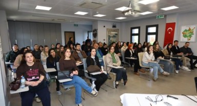 Bornova’dan “Su ve Cinsiyet” temasıyla geleceğe mesaj