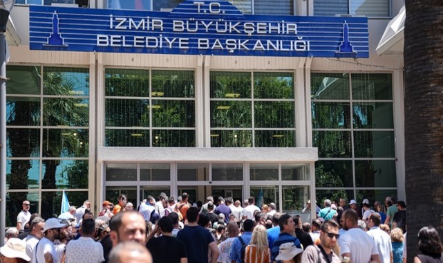 Büyükşehir'de memurlar sandık başına gidecek