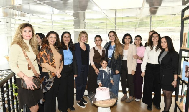 Çiğli Belediyesi’nden Vefa Örneği: Özge Polat’a Doğum Günü Sürprizi