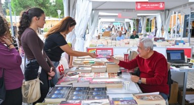 İZKİTAP – 7. İzmir Kitap Fuarı 17–26 Nisan’da Kültürpark’ta