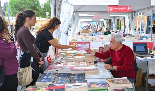 İZKİTAP – 7. İzmir Kitap Fuarı 17–26 Nisan’da Kültürpark’ta