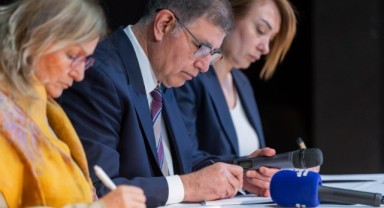 İzmir’de Roman Yurttaş Meclisi kuruldu