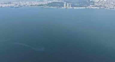 İzmir Körfezi’nde yine dış kaynaklı kirlilik alarmı