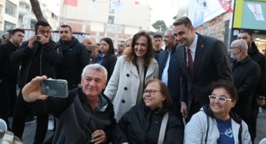 Karşıyaka Çarşı’ya dev sofra: 5 bin kişi iftarda buluştu!