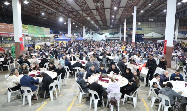 Menderes’te Binler Aynı Sofrada