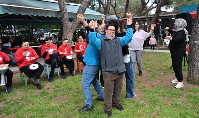 +1 Down Kafe’de anlamlı buluşma