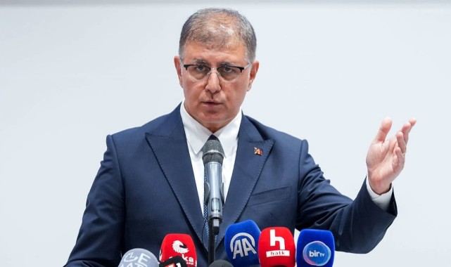 Başkan Tugay'dan Buca Metrosu açıklaması: Planlandığı şekilde gidiyor