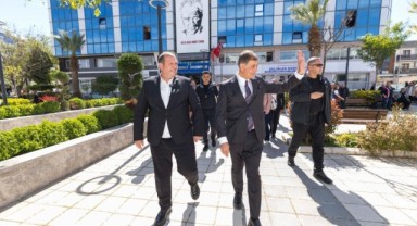 Başkan Tugay'dan Menderes'e teşekkür turu