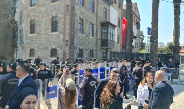 Başkan Tugay: Dava lehimize sonuçlanacak ve hak yerini bulacak