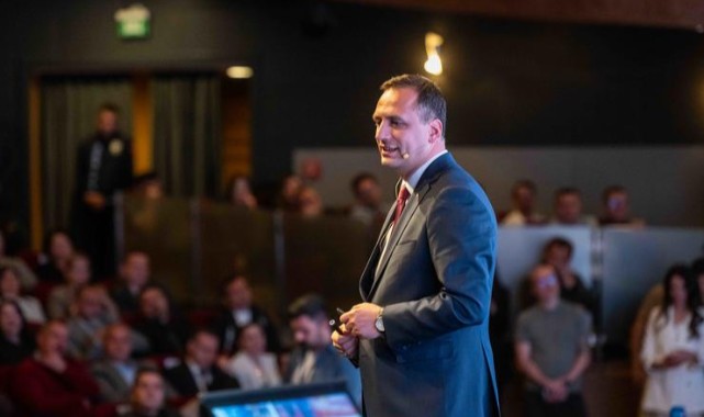 Bornova’da 2 yılın görkemli tablosu