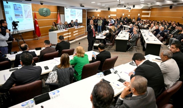 Bornova’da hizmet yılı: 2025 Faaliyet Raporu meclisten geçti