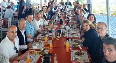 Bornova Muhtarlar Akademisi’nden anlamlı final