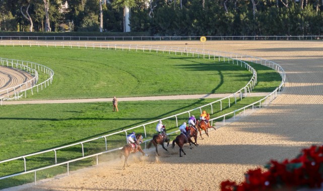 Buca Belediye Başkanlığı Koşusu’nu Önderbeyim kazandı