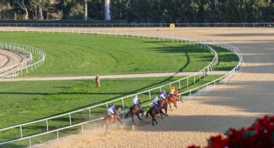 Buca Belediye Başkanlığı Koşusu’nu Önderbeyim kazandı