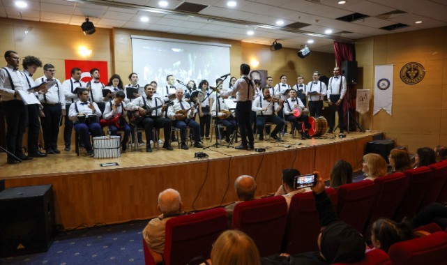 Buca’da notalar farkındalık için yükseldi