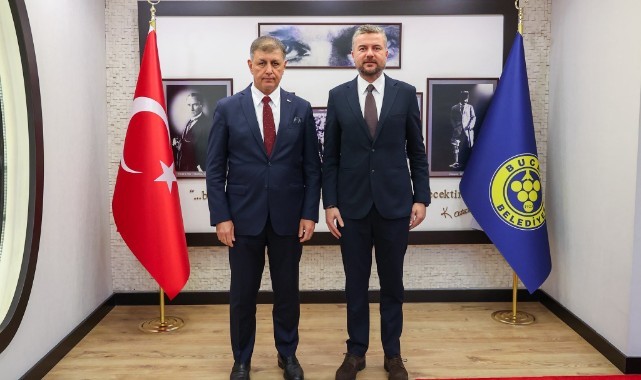 Buca Meclisi’nde Görkem Duman’dan Cemil Tugay’a tam destek