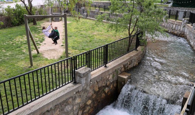 Buca’nın saklı güzelliği: Dere Kafe