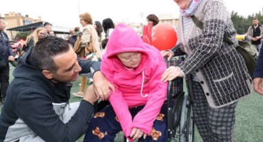 Çiğli’de 23 Nisan Coşkusu: Minikler Bayramı Doyasıya Kutladı